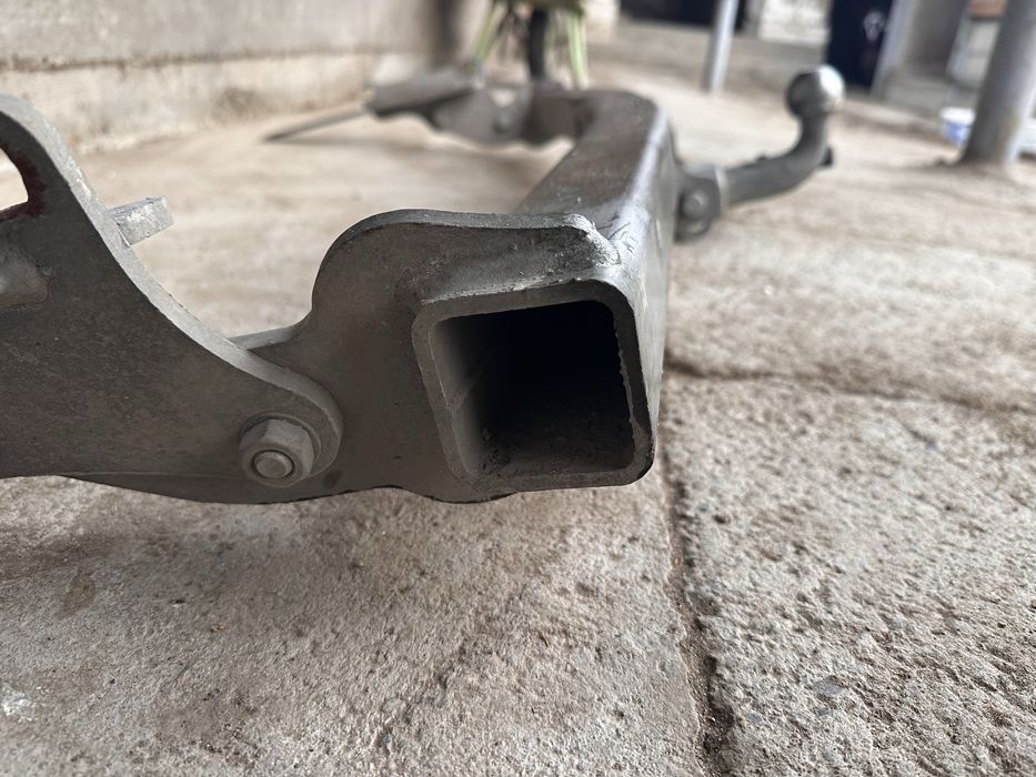 Фаркоп хайлендер