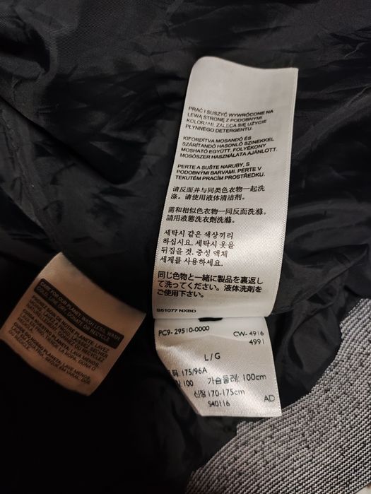 Бомбер Levi's. Оригинал. Размер 48.