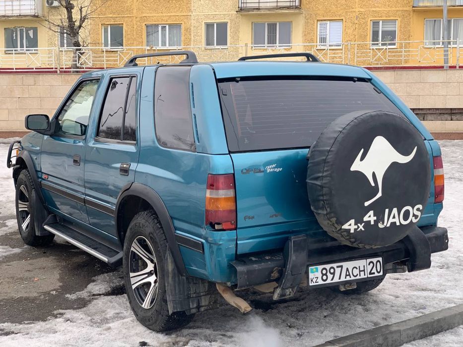 Opel fronterra 1993 2,4i