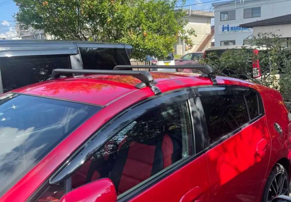 Рейлинги универсальны на легковые и джипы,багажник на крышу.