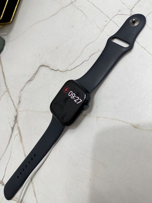 Срочно продам Apple watch 8