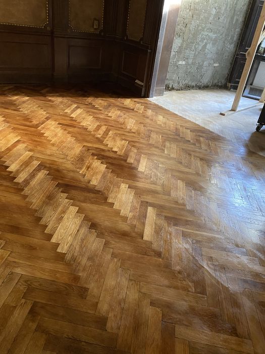 Parchet reconditionez.scara raschetez