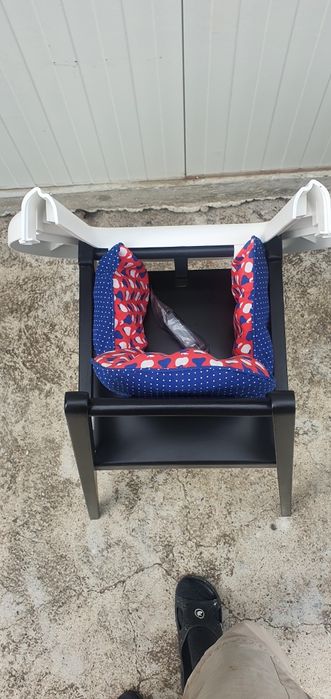 Нов дървен стол за хранене с табла