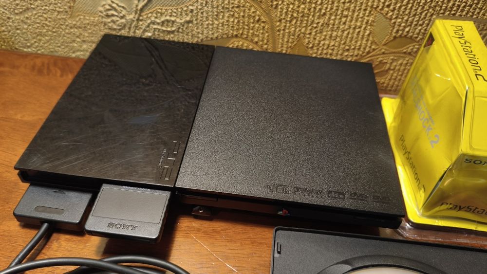 PlayStation 2 Slim SCPH-90006