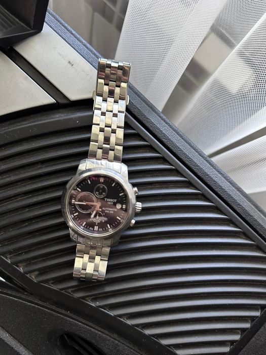 Срочно! Продам! Часы TISSOT