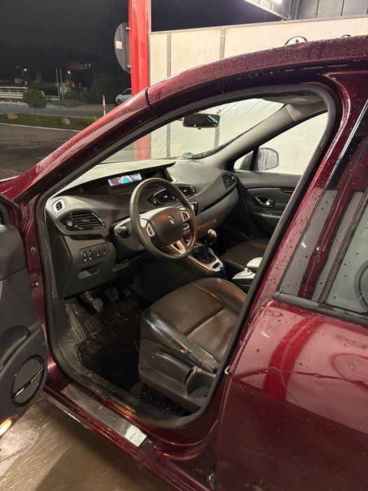RENAULT Scenic 2012 — imagine 4