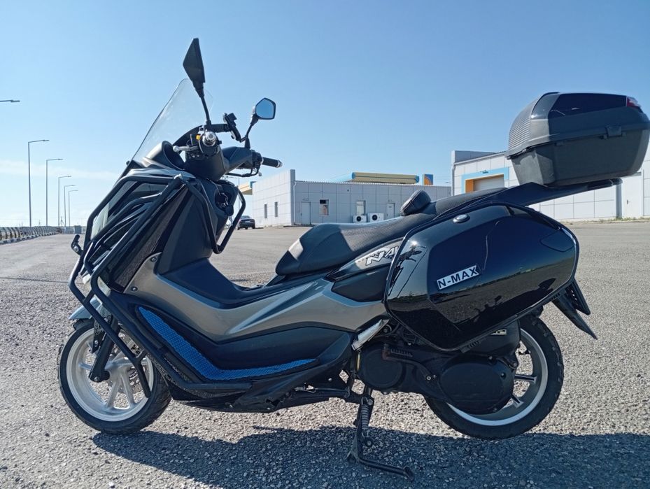 Продам Макси скутер DY-YA NMAX