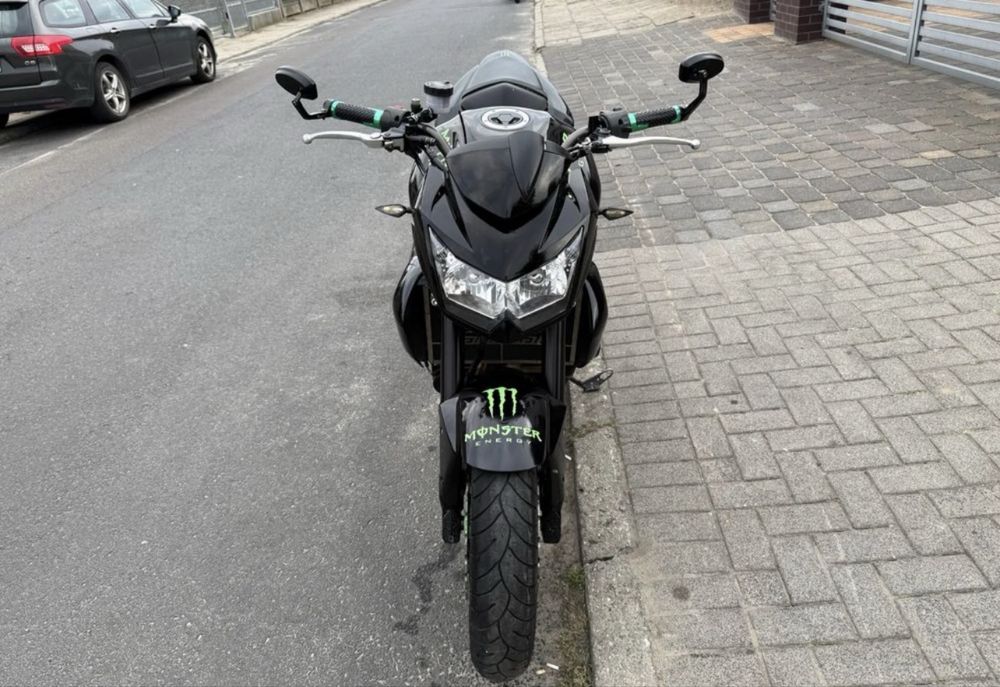 Kawasaki z750 naked (nu mt 07,hornet A2,cb,gsr,xj)