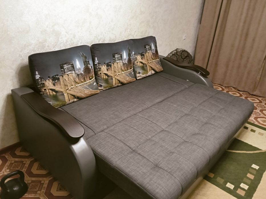 Диван б/у в хорошем состоянии