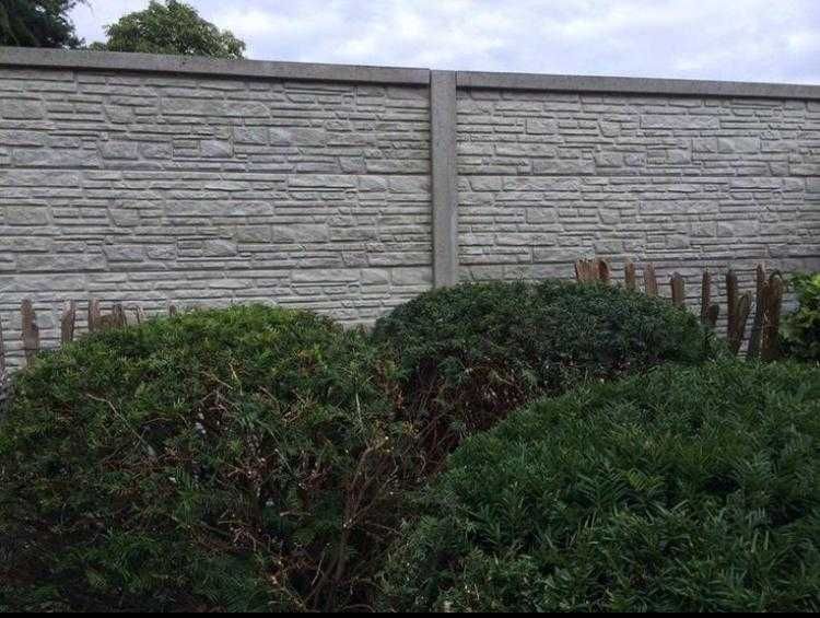 Modele de garduri din beton cu durabilitate crescuta placi de gard