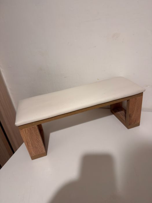 Продам подставку для рук и подставку для типс