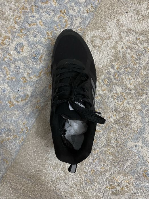 Продам Термо кроссовки Adidas