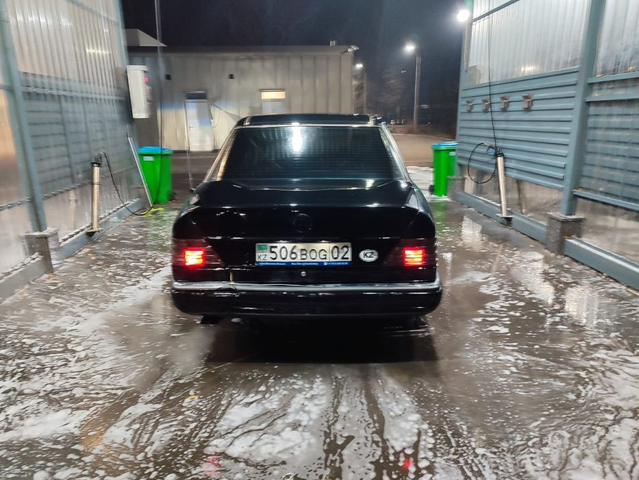Продам Mersedes  W124 3.2