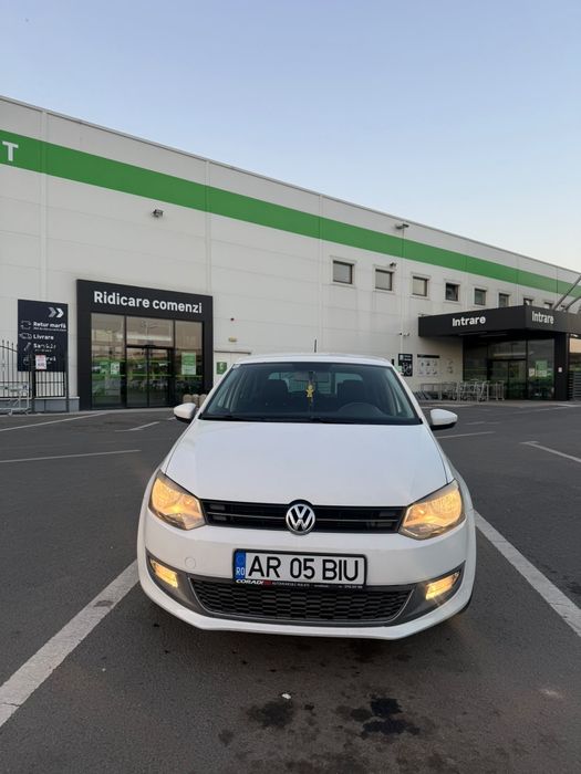 VOLKSWAGEN Polo 2010