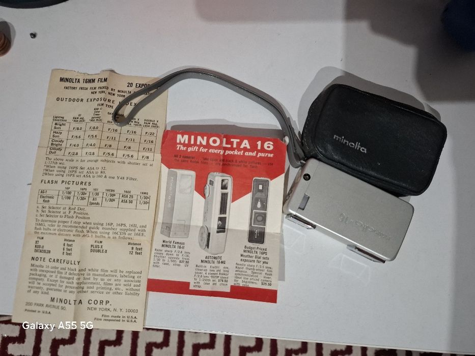 Aparat foto vitange miniatural Minolta 16 cu lentile Rokkor 22mm F2.8 fabricat în Japonia