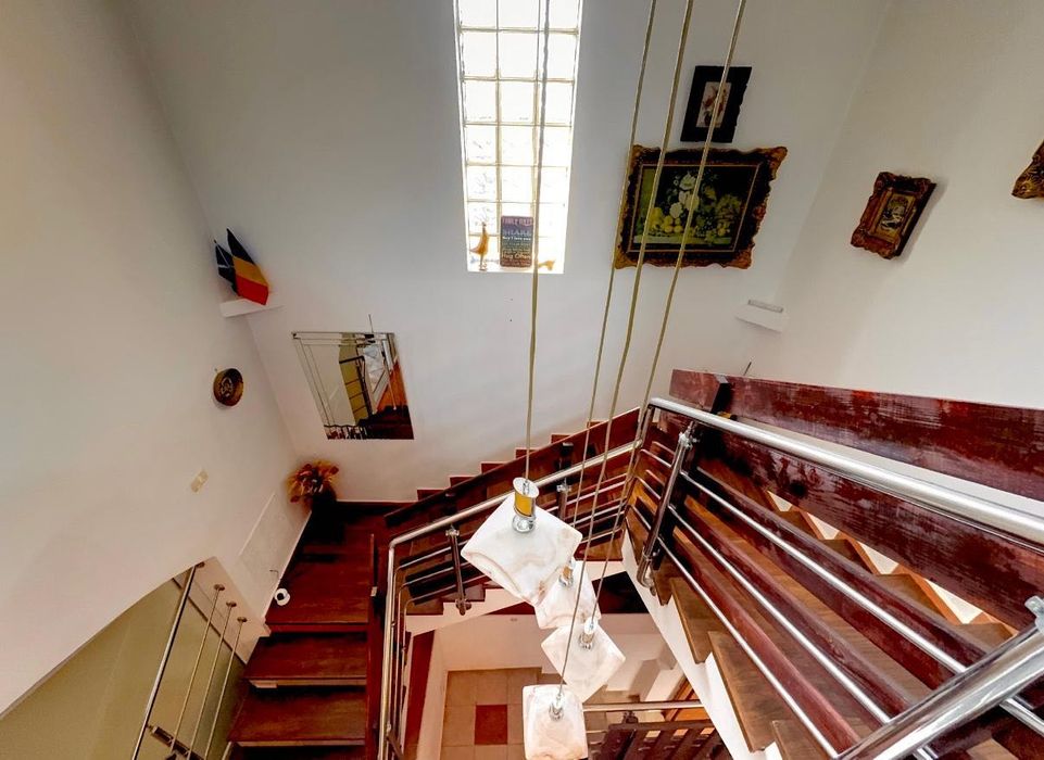 Proprietar, vând  casă individuală după Sag, în Pădureni