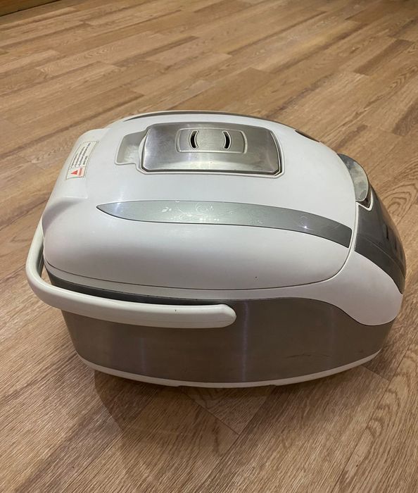 Мультиварка Redmond