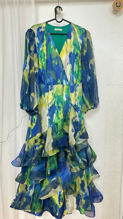 Вечернее платье почти новое