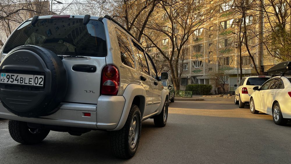 Jeep Liberty, 2002 года