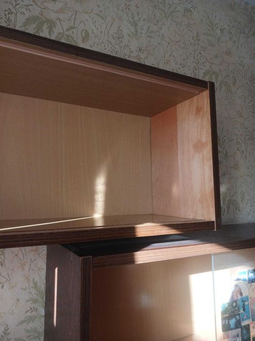 Продам полки книжные б/у