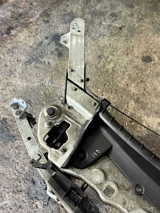 Trager Mergedes E-Class W213 W238 C238 cod A21336201801 A21336201701