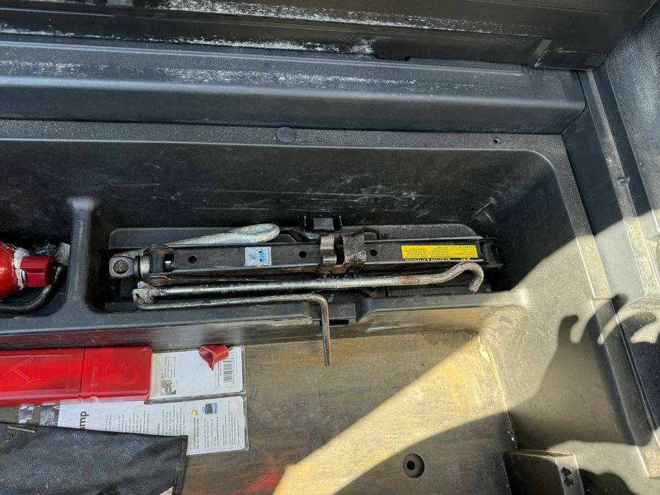 На части: Toyota RAV4 2.2 D4D 136 к с  2007