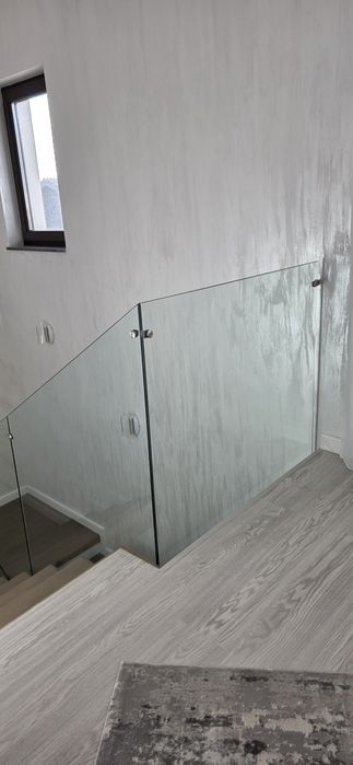 Balustrade din sticlă securizata