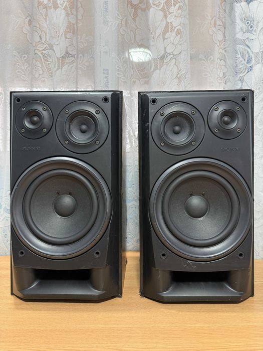 Boxe SONY pe 3 cai,sunet HI-FI,bass fantastic
