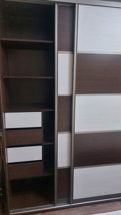 Шифонер купе очень хорошего качества