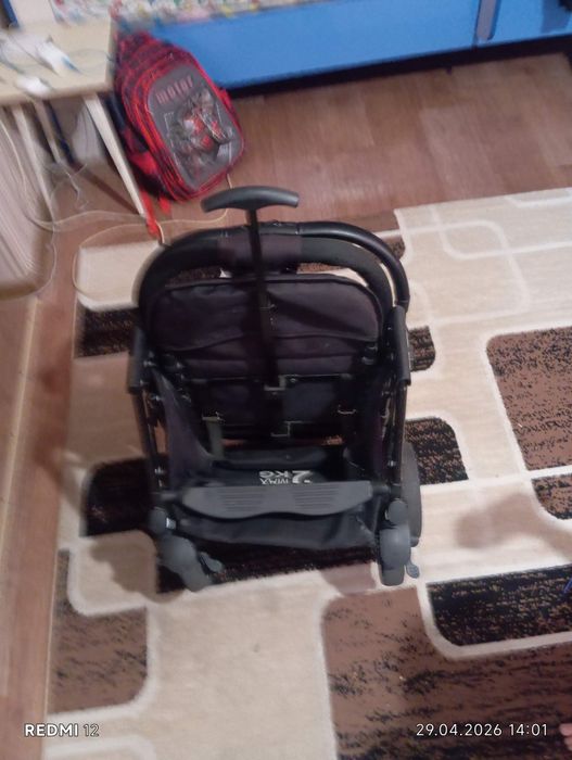Коляска б/у в хорошем состоянии