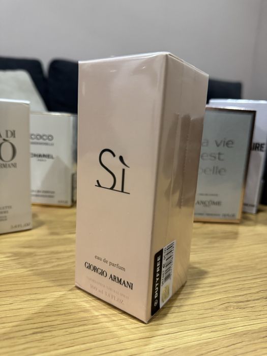 Si, Georgio Armani парфюм