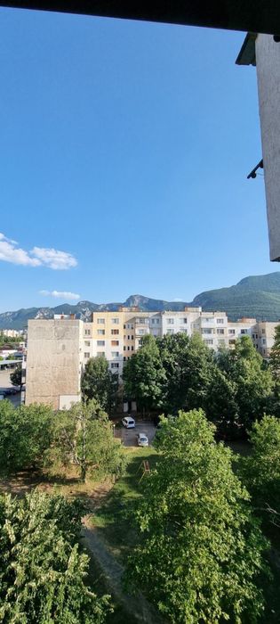 Дава се под наем Тристаен апартамент в Враца, Квартал 103 - 85 кв.м за 99450 € - Снимка #8