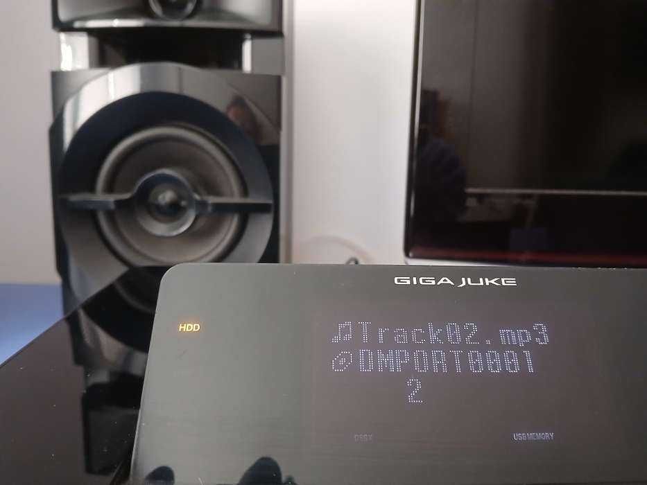 Sony Nas E35HD arata si functioneaza ireprosabil