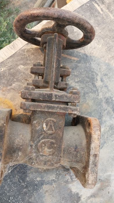 Задвижка стальная