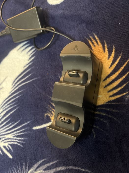 Play station  4 ca nou  plus multe alte jocuri