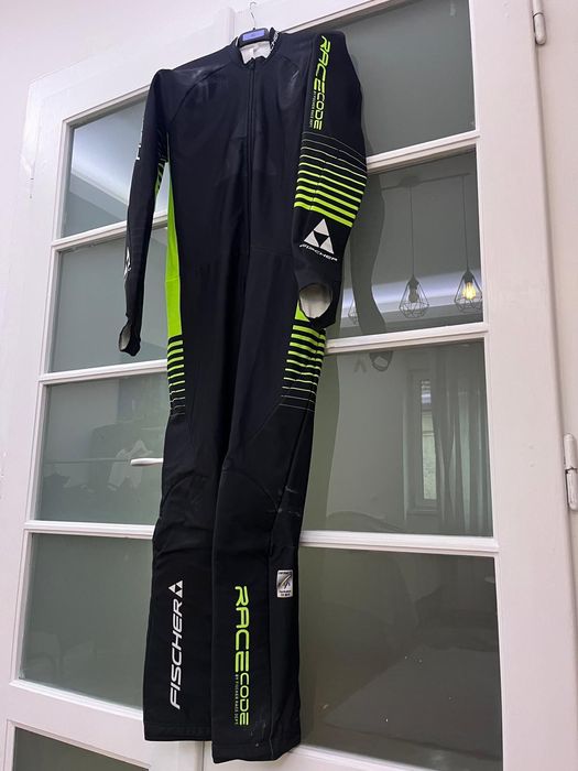 Vând combinezon ski Fischer băieți 176 cm