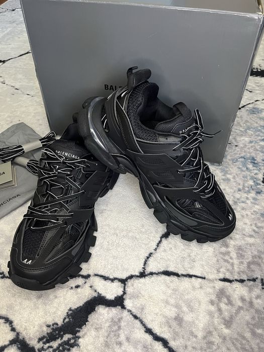 Balenciaga Track "Black"