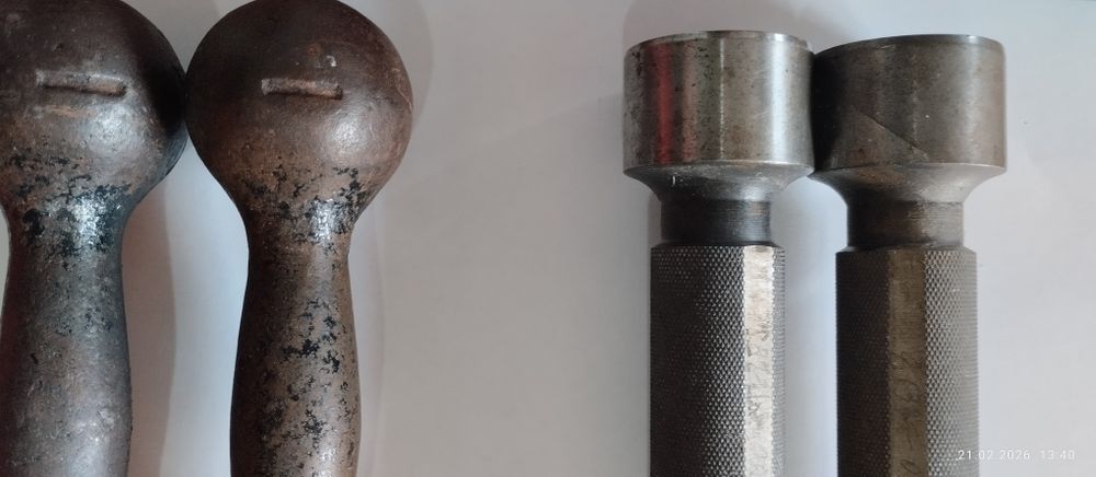 Гантели - 1 кг Времени СССР.