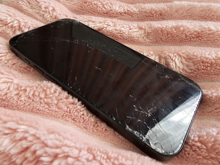 Iphone 15 pro defect/spart/pentru piese