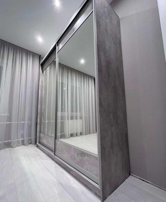 Шкаф купе  как новый