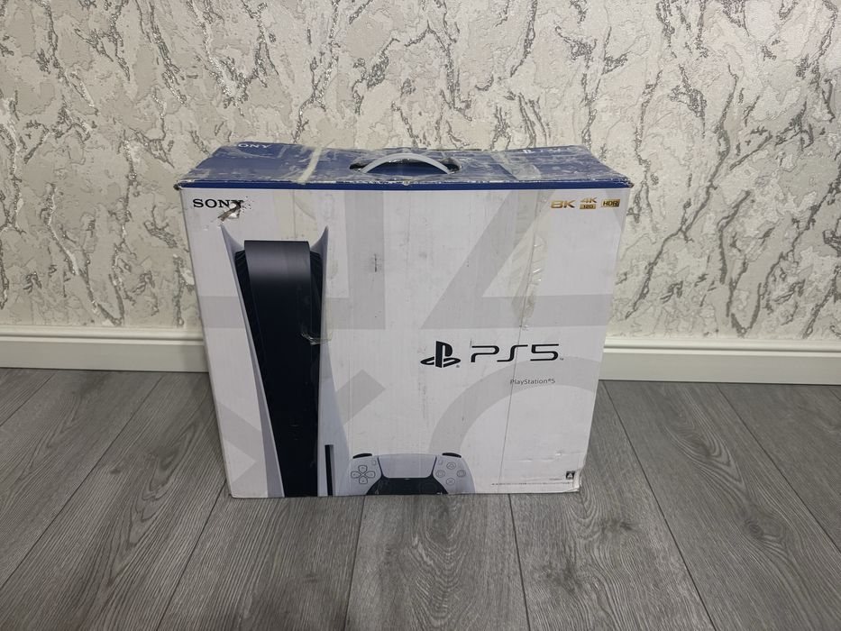 PlayStation 5 / 825Gb