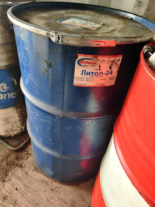 Продам Бочку Литол 24.