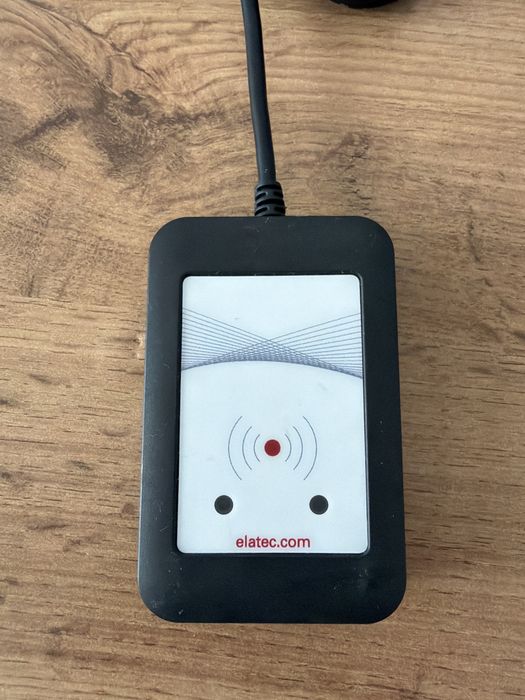 бесконтактный RFID/NFC-считыватель