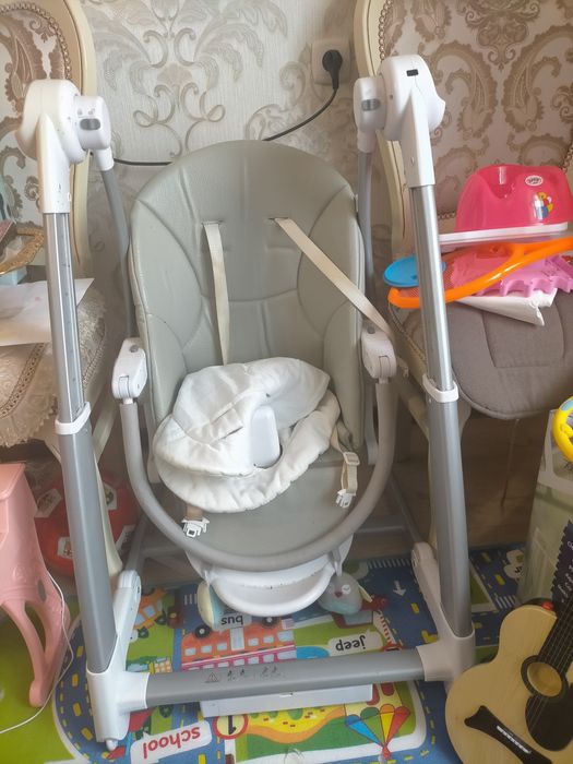 Продам стульчик для кормления 3в 1.