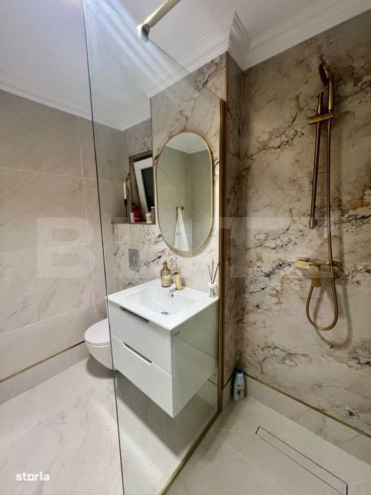 Apartament cu 3 camere, 55 mp, centrala si AC, zona Ultracentral