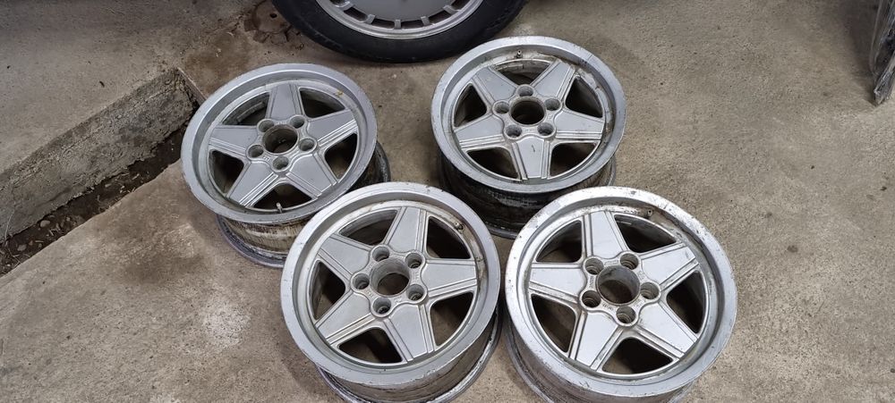 Диски R 15 , 7 J . ET 32 mercedes original