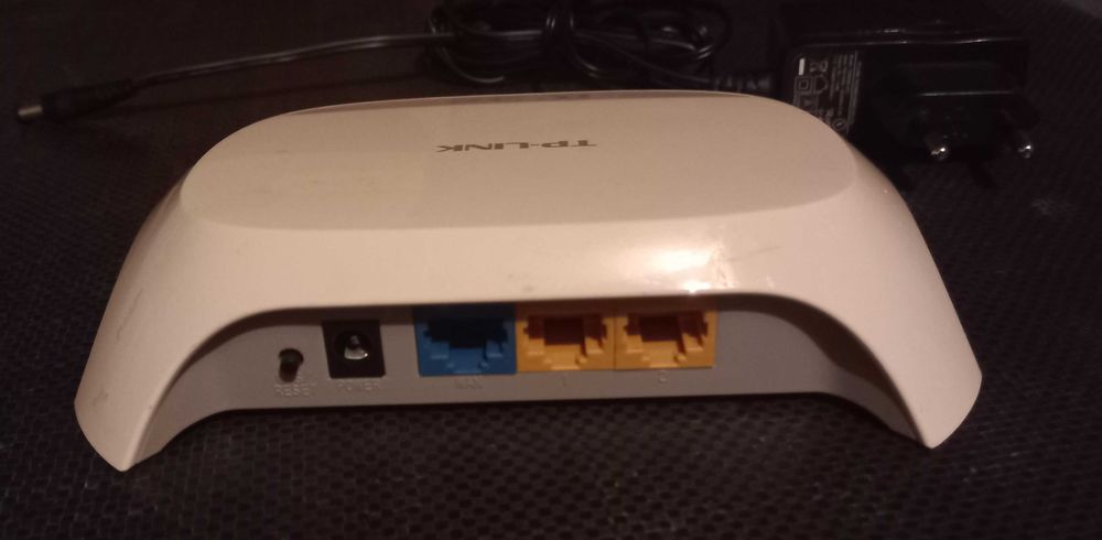 Безжичен рутер TP-Link TL-WR720N скорост до 150Mbps