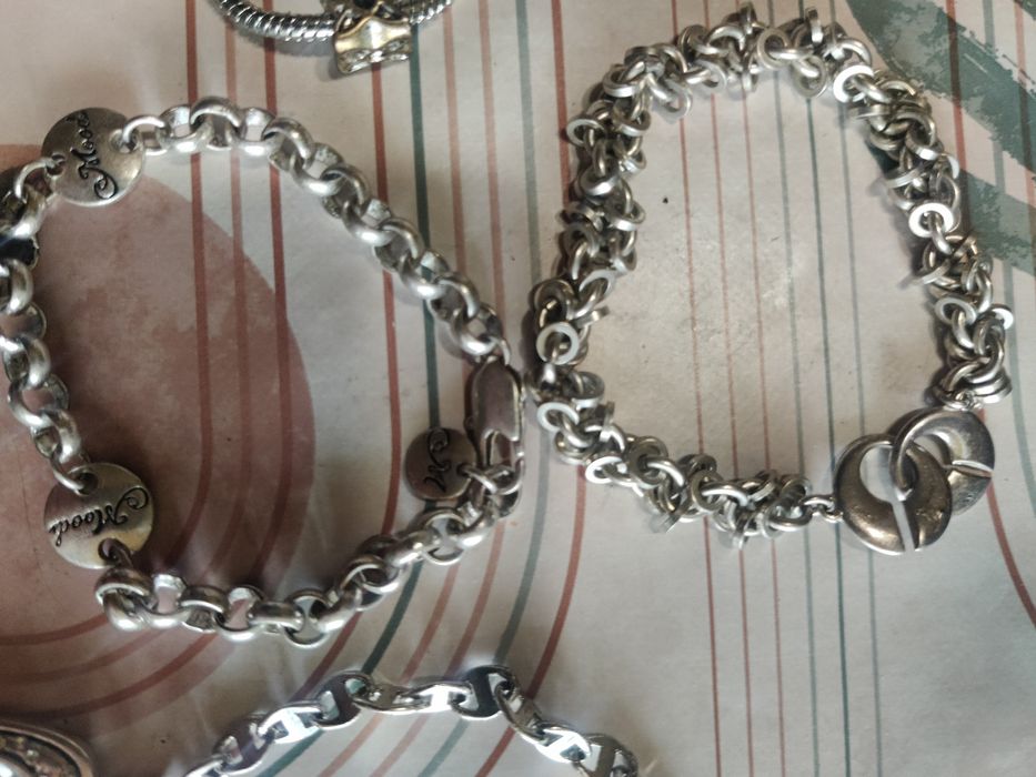 Разпродажба на Дамски гривни от медицинска стомана.