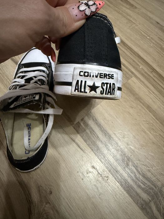 Оригинални черни класически кецове Converse ! 37 н