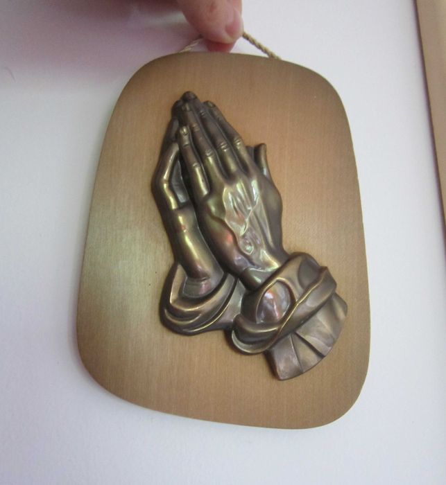 Maini in rugaciune  dupa A.Durer Germania 1970